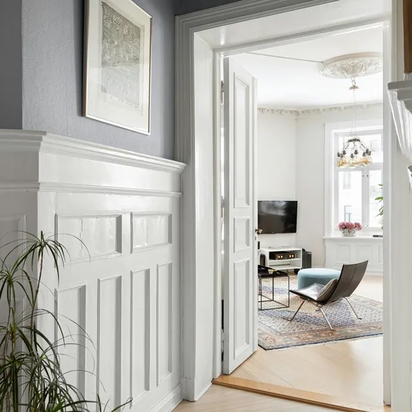 5.Wainscoting trims